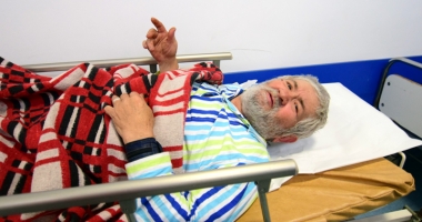 Stire din Sănătate : Urgența, sufocată de pacienți. Oamenii străzii sar la gâtul infirmierelor!