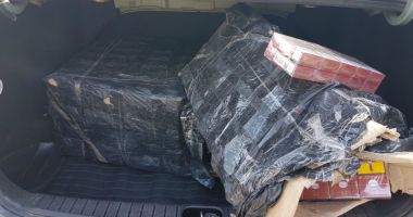 Urmăriri pe străzile Constanței. Contrabandiști, prinși cu mii de pachete de țigări - 2