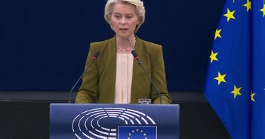 Stire din Actualitate : Preşedinta Comisiei Europene se confruntă cu noi moţiuni de cenzură săptămâna aceasta