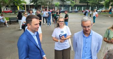 Caravana Alianța Dreapta Unită a ajuns la malul mării. Cătălin Drulă, mesaj de susținere pentru Stelian Ion - 2