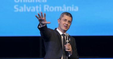 Stire din Politică-Administrație : "Trei sferturi dintre membrii de partid au considerat că nu e cazul să-mi dau demisia"