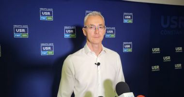 Tensiune și emoții mari în aceste momente la sediul USR din Constanța. "Sunt aici cu colegii și cu familia mea. Ne revedem mâine dimineață, suntem vigilenți" - 5