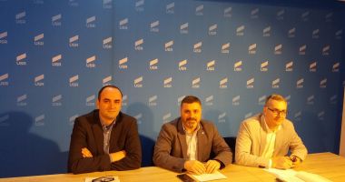 Stire din Politică-Administrație : Stelian Ion se pregătește pentru Primăria Constanța. "Sunt mai potrivit ca Vergil Chițac!"