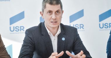 Stire din Politică-Administrație : USR propune schimbarea Constituției: "Fără penali în funcții publice"