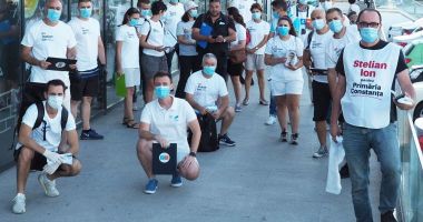 Stire din Politică-Administrație : USR continuă strângerea de semnături. "Stradă cu stradă, schimbăm Constanța"