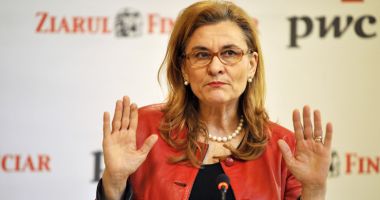 Stire din Politică-Administrație : USR a reclamat-o pe Grapini la Consiliul Național pentru Combaterea Discriminării