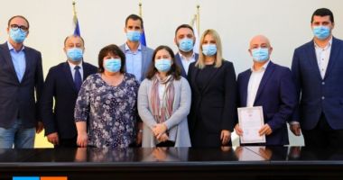 Stire din Politică-Administrație : Consilierii USR-PLUS din Constanţa SE OPUN introducerii taxei pentru îngrijirea spaţiilor verzi
