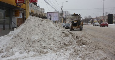 Galerie FOTO / Cum se circulă, la această oră, în Constanța