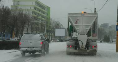 Stire din Social : Iarna la Constanța / Peste 30 de utilaje acționează în județul Constanța, pentru curățarea drumurilor