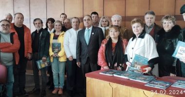 Stire din Cultură-Educație : Ziariștii dobrogeni, membrii UZPR, se reunesc la Casa de Cultură