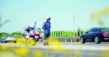 Stire din Diverse : Vacanță în siguranță. Ghidul șoferului de vară