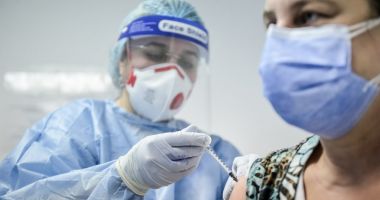 Stire din Social : Valeriu Gheorghiță: Spre sfârșitul lunii aprilie va începe vaccinarea la medicii de familie, fără programare în platformă