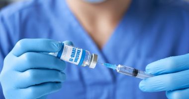 Stire din Eveniment : Dosarul „vaccinărilor la chiuvetă”. Ce pedepse au primit medicul şi complicii care eliberau certificate false în pandemie