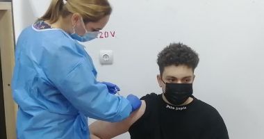 De ce s-a vaccinat tânărul de 16 ani din București