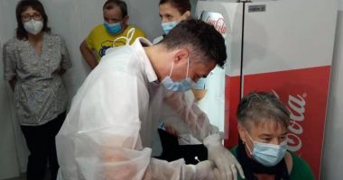 A început programarea în platformă pentru doza a treia de vaccin anti-COVID