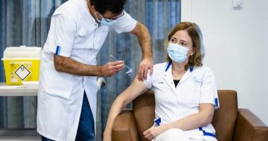 Stire din Actualitate : Vaccinarea anti-COVID devine obligatorie în Ungaria pentru personalul medical