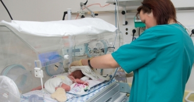 Stire din Sănătate : ALERTĂ la CONSTANȚA! Un vaccin pentru nou-născuți lipsește DE LUNI BUNE din maternități