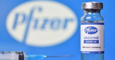 Stire din Social : Agenţia Europeană pentru Medicamente discută despre o eventuală doză de supra-rapel a vaccinului Pfizer