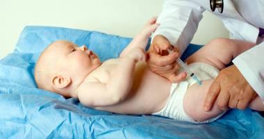 Vaccinul hexavalent pentru bebeluși, disponibil la Constanța