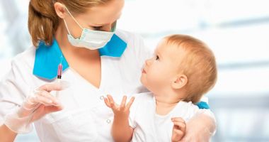 Stire din Social : Vaccinați-vă copiii! Doar așa îi puteți apăra de boli
