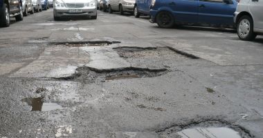 Stire din Actualitate : Vai de drumurile noastre!