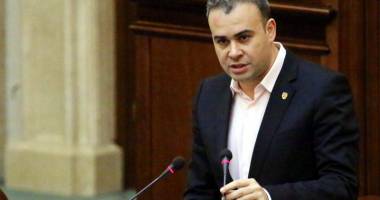 Stire din Politică-Administrație : Vâlcov va da explicații și pentru cele 100 de tablouri