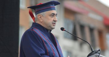 Stire din Cultură-Educație : Ministerul Educației colaborează cu Banca Mondială