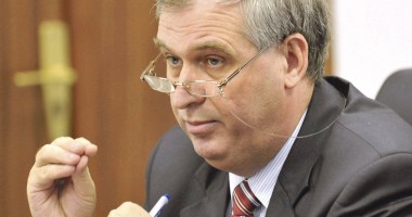 Stire din Eveniment : Tatălui deputatului Valerian Vreme a fost lovit mortal pe trecerea de pietoni