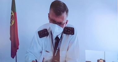 Stire din Actualitate : Coordonatorul campaniei de vaccinare din Portugalia a discutat cu Valeriu Gheorghiță. „Toți oamenii vor fi vaccinați până la urmă”