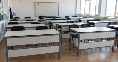Stire din Politică-Administrație : Primăria Valu lui Traian a finalizat proiectul de dotare a unităţilor de învăţământ din localitate