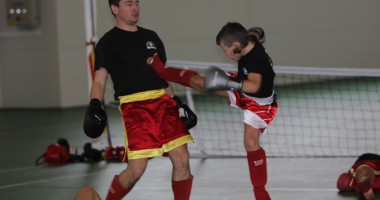 Primarul Florin Mitroi le-a oferit locuitorilor o sală de sport și apartamente ANL - 6