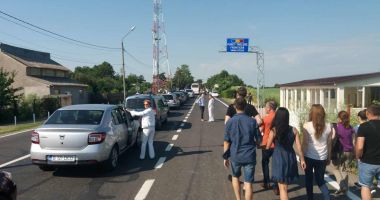 Stire din Eveniment : AGLOMERAȚIE INFERNALĂ în Punctul de Trecere a Frontierei Vama Veche!
