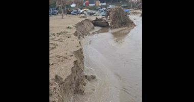 GALERIE FOTO. Cum arată dezastrul la Vama Veche! Turiști disperați, mașini inundate în urma potopului! - 7