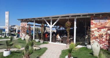 Vântul din Vama Veche adie în continuare. Rock, motoare şi multă extravaganţă - 4