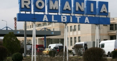Vameșii din Albița au confiscat 41.400 sticle cu… "șampanie sovietică"