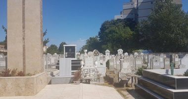 Stire din Eveniment : Anchetă la Valu lui Traian, după ce un mormânt din cimitirul musulman a fost distrus
