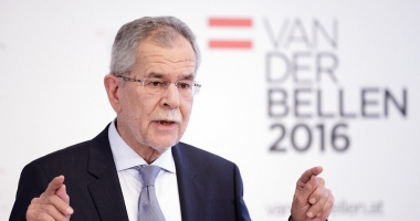 Austria: Van der Bellen a câștigat alegerile prezidențiale; Hofer și-a recunoscut înfrângerea