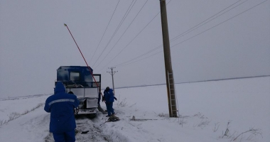 Stire din Social : Cod galben de vânt, la Constanța. Mai multe localități au rămas fără curent electric și apă potabilă