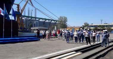 "Vânt bun din pupa, Histria Dione!" Tancul de produse petroliere și chimice de 40.000 tdw a primit botezul - 8