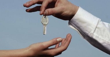 Stire din Economie : De vineri este obligatoriu certificatul de performanță energetică