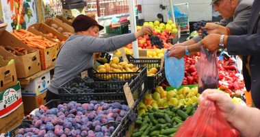 Care este cea mai ieftină piață din Constanța. Producătorii, sufocați de speculanți și bișnițari - 2