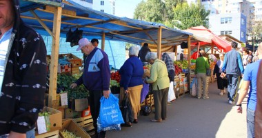 Care este cea mai ieftină piață din Constanța. Producătorii, sufocați de speculanți și bișnițari - 3