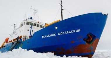 Stire din Actualitate : Antarctica / A început evacuarea navei Akademik Șokalski