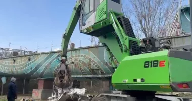 Stire din Social : Dispar simbolurile Constanței. Vaporașul din zona Pescărie, pus la pământ