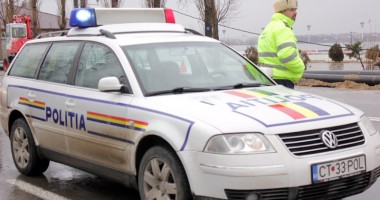 Stire din Eveniment : Vă pregătiți să plecați  la drum?  Iată ce spun polițiștii