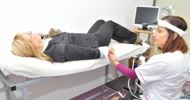 Stire din Sănătate : Varicele - cauze, opțiuni de tratament