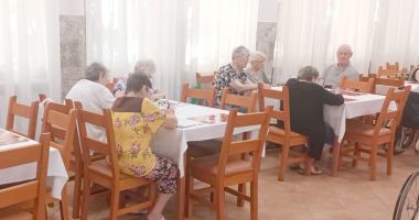 Stire din Social : Activitate deosebită la Căminul pentru Persoane Vârstnice! Ce subiect au abordat seniorii