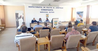 Stire din Eveniment : Vârstnicii din Constanța, avertizați despre înșelăciunile prin metoda "Accidentul"