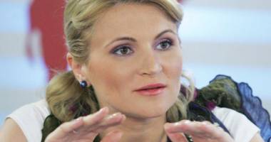 Stire din Politică-Administrație : Andreea Paul: "Bugetul țării nu e al PSD"