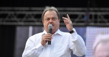 Stire din Politică-Administrație : "Voi propune ca desfășurarea Convenției Naționale să aibă loc la finele lunii martie"